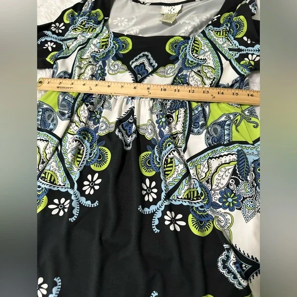 Ice Gray and Black Patterned Fabric - Picture 6 of 8